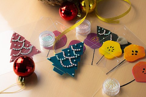 アキーラ×透明ポストカード